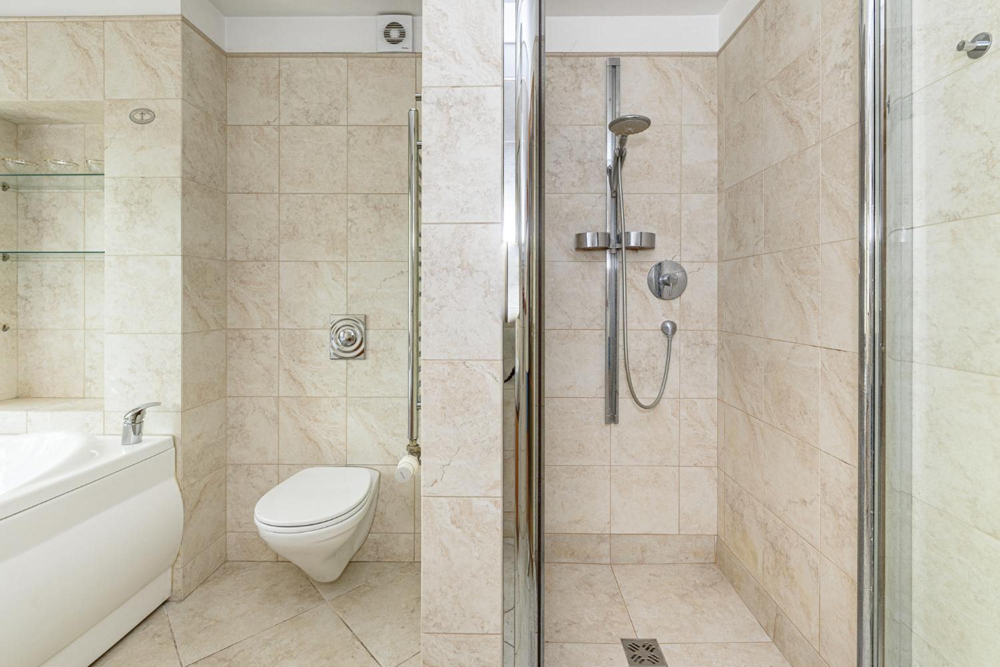 Jacuzzi Apartments X Free Parking X Self Check-In 24X7 By H&H Аеропорт Вільнюс Екстер'єр фото